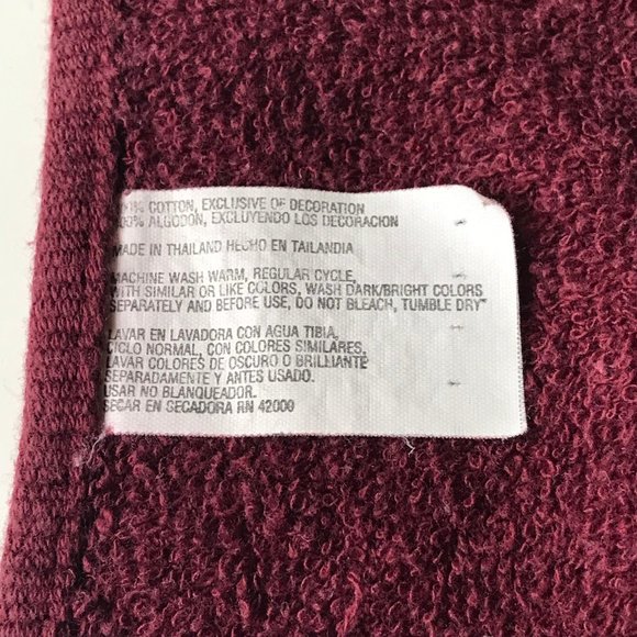 Vintage Christmas Sleigh Tea Towel Embroidered Hand Kitchen Bath Pink Burgundy - Picture 10 of 11